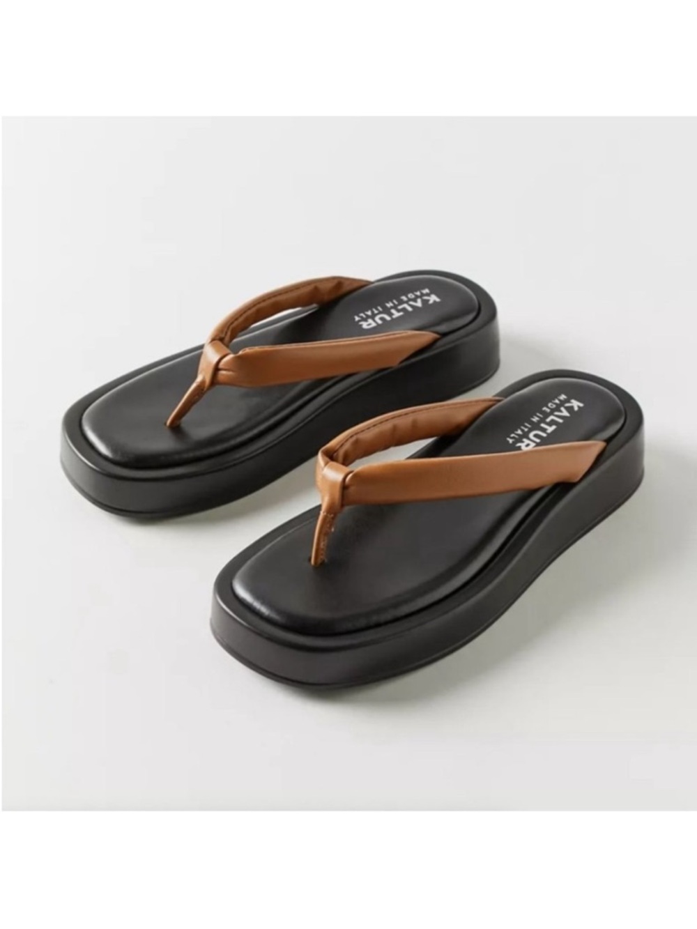 Urban Outfitters x KALTUR Brown/Black Flip Flop Leather Sandals Size 38